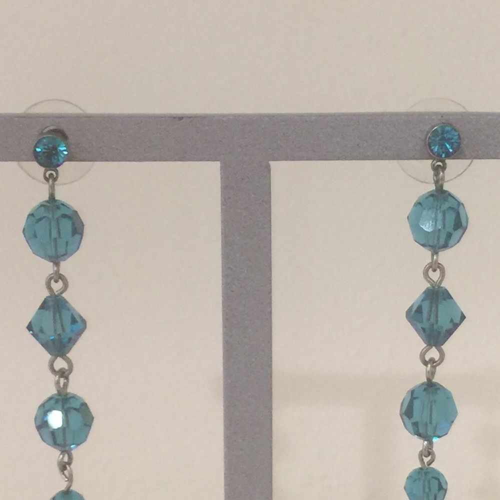 Cache earrings - Picture 6 of 7